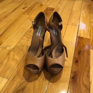 Steve Madden T-Strap 5” Heel